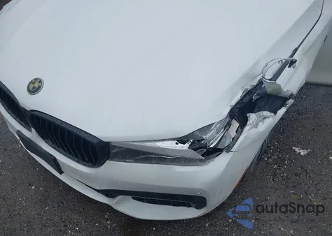 2017 BMW 740I xDrive из США, поврежденный, VIN WBA7E4C50HGU99185